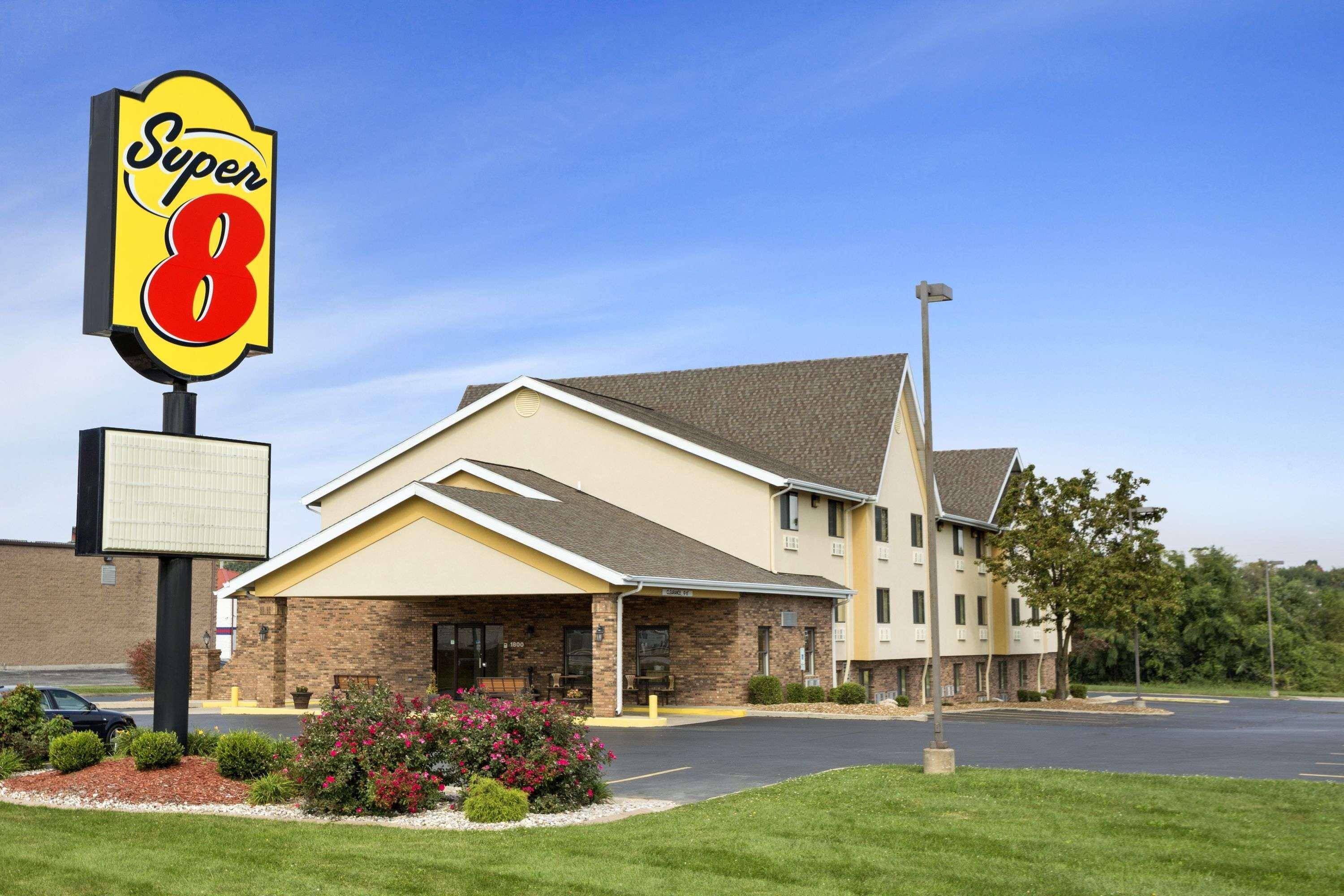 Motel Super 8 By Wyndham Alton Extérieur photo