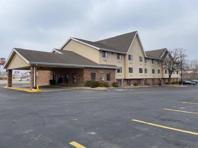 Motel Super 8 By Wyndham Alton Extérieur photo